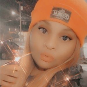 Meet your Posher, Trenae
